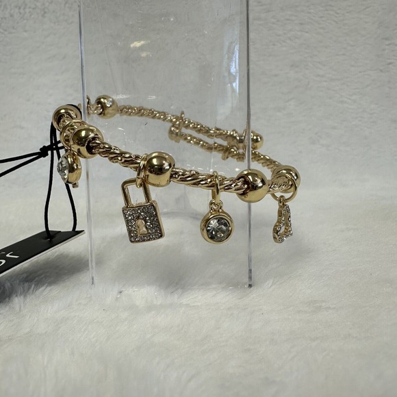 Jones New York Bracelet Adjustable Lock, Key &‎ Heart Charms - NWT - Picture 1 of 5